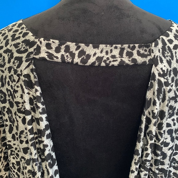 EXPRESS NEW w TAGS Draped Cowl Neck at Back - Picture 4 of 7